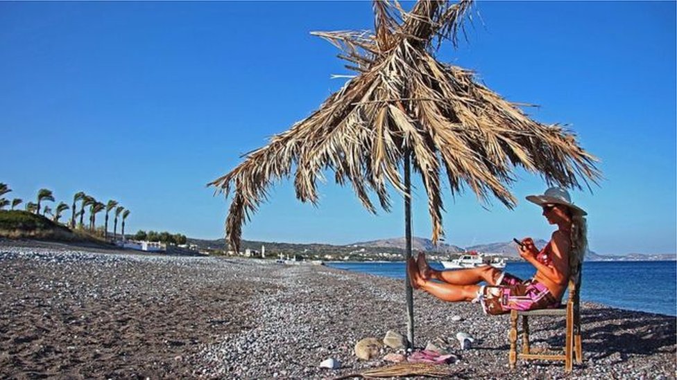 Devojka na plaži